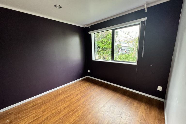 Photo of property in 45 Rua Road, Glen Eden, Auckland, 0602