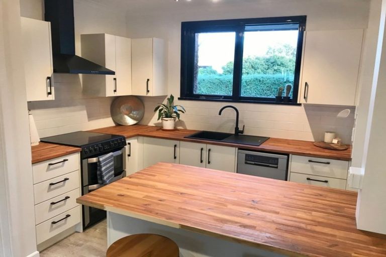 Photo of property in 3a Princes Street, Waikari, 7420
