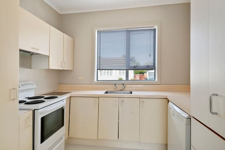 Photo of property in 4 Somers Place, Spreydon, Christchurch, 8024