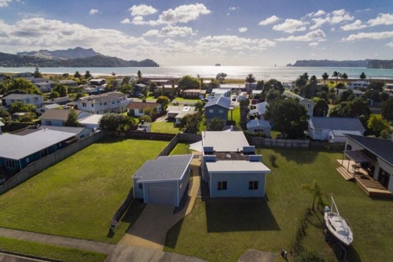 Photo of property in 15 Pacific Place, Whitianga, 3510