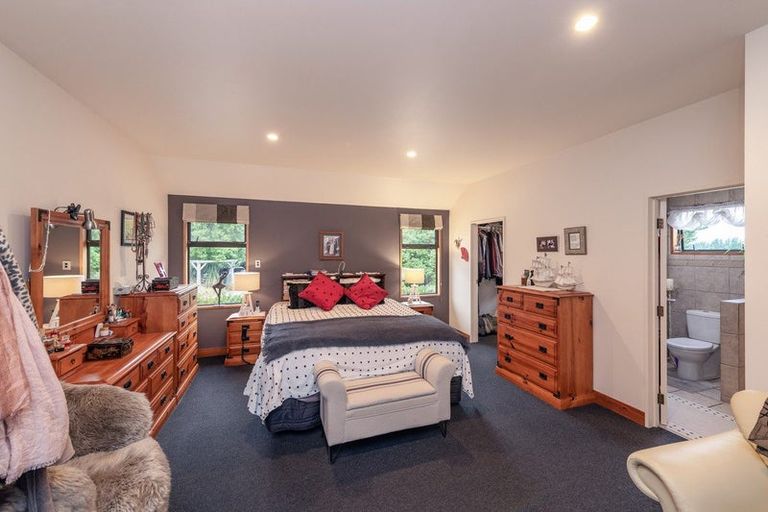 Photo of property in 117 Riverbank Road, Wanaka, 9382