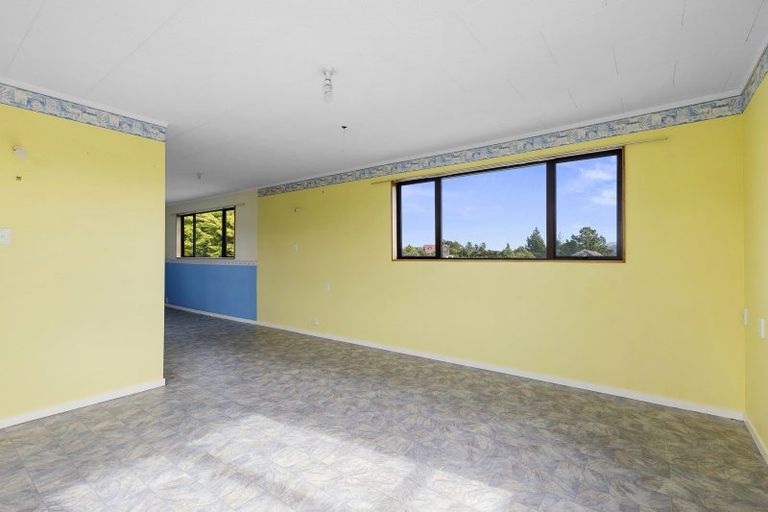 Photo of property in 201 Holborn Drive, Stokes Valley, Lower Hutt, 5019