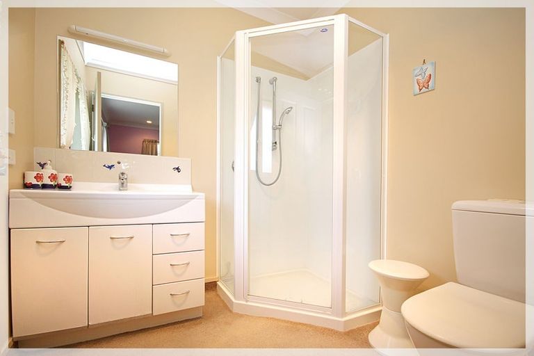 Photo of property in 93a Queen Street West, Levin, 5510