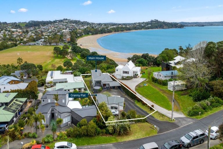 Photo of property in 10 Ardern Avenue, Stanmore Bay, Whangaparaoa, 0932