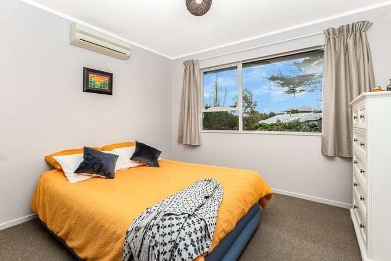 Photo of property in 30 Musket Lane, Whitby, Porirua, 5024