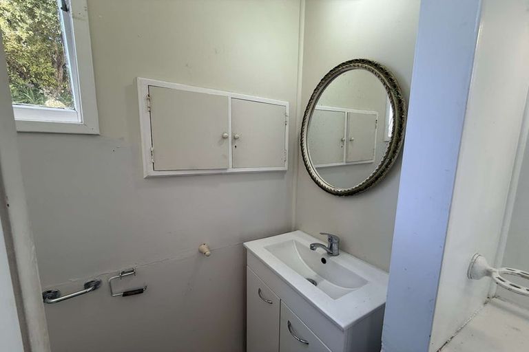 Photo of property in 61 Rolleston Street, Mount Cook, Wellington, 6021