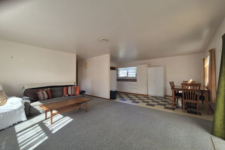 Photo of property in 36 Watt Street, Coromandel, 3506