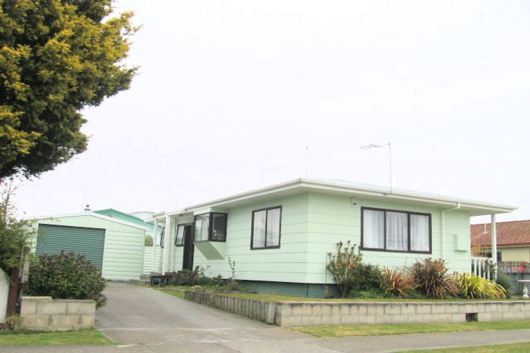 Photo of property in 2/19 Jeffares Place, Taradale, Napier, 4112