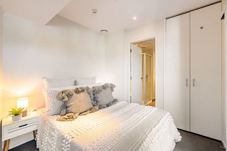 Photo of property in Soho Apartments, 1004/74 Taranaki Street, Te Aro, Wellington, 6011