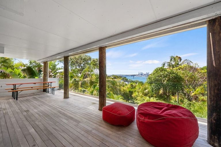 Photo of property in 24 Bridge View Road, Birkenhead, Auckland, 0626