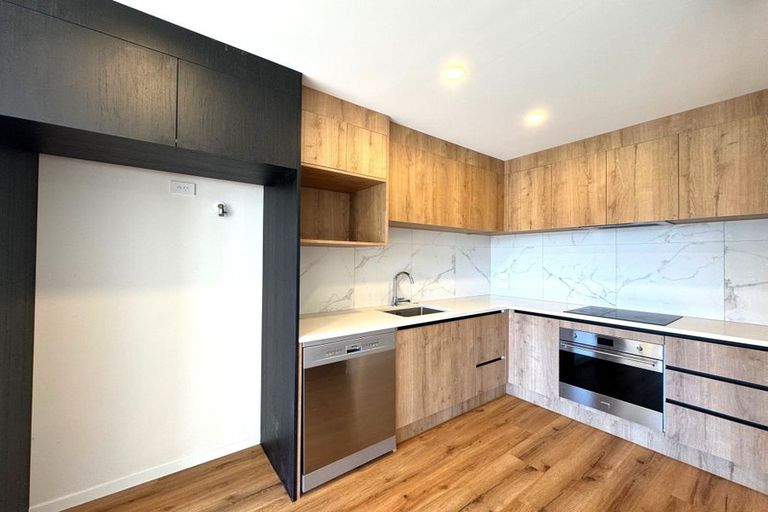 Photo of property in 2/1g Dishys Road, Flat Bush, Auckland, 2019