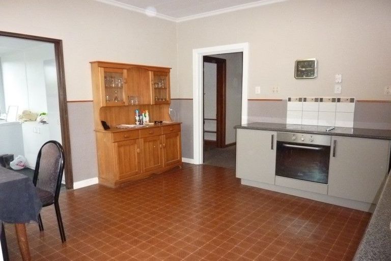 Photo of property in 14 Queen Street, Westport, 7825