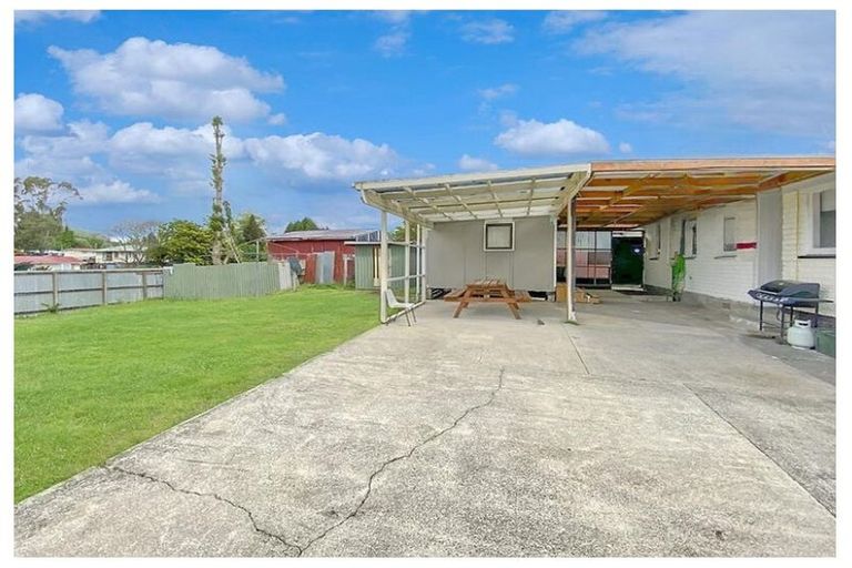 Photo of property in 15 John Street, Tokoroa, 3420