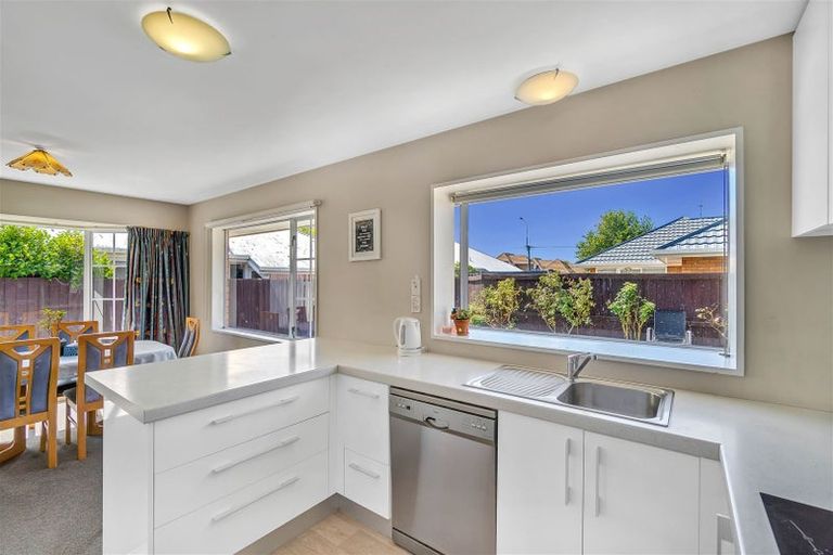 Photo of property in 141 Withells Road, Avonhead, Christchurch, 8042