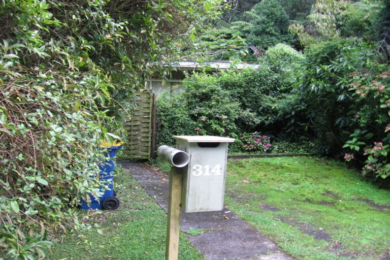 Photo of property in 314 Huia Road, Titirangi, Auckland, 0604