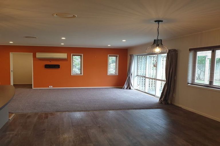 Photo of property in 19a Betty Watt Grove, Riverstone Terraces, Upper Hutt, 5018