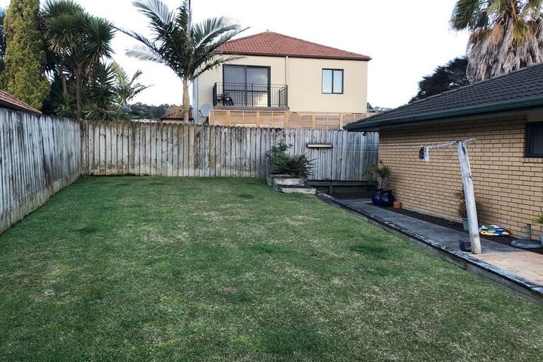 Photo of property in 91 Moyrus Crescent, East Tamaki Heights, Auckland, 2016