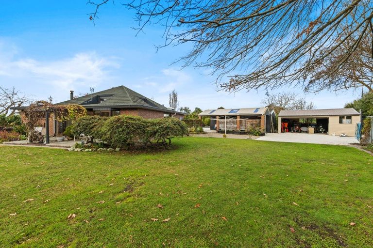 Photo of property in 37 Chinnerys Road, Woodend, 7610