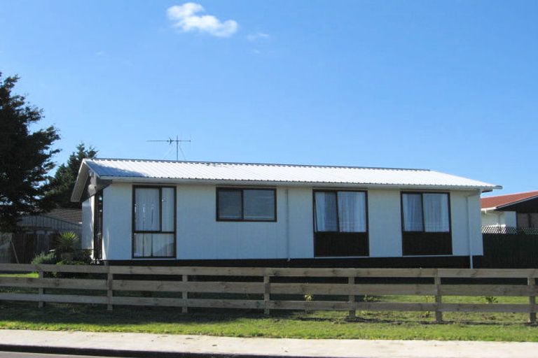 Photo of property in 26 Heathdale Crescent, Papakura, 2110