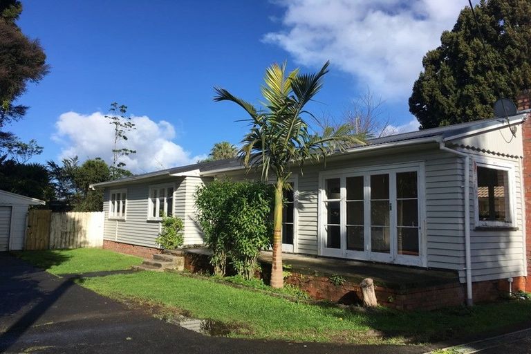 Photo of property in 26 Rathgar Road, Henderson, Auckland, 0610