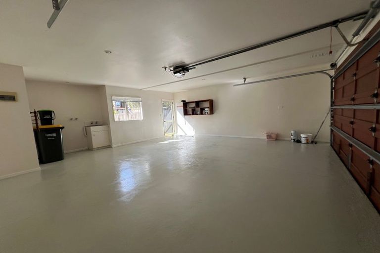 Photo of property in 36a Crichton Terrace, Hauraki, Auckland, 0622