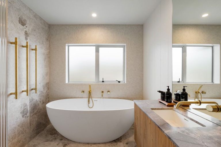 Photo of property in 17 Pohutukawa Drive, Eskdale, Napier, 4182