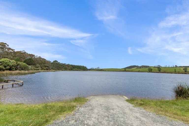 Photo of property in 856 Ocean View Road, Te Arai, Wellsford, 0975
