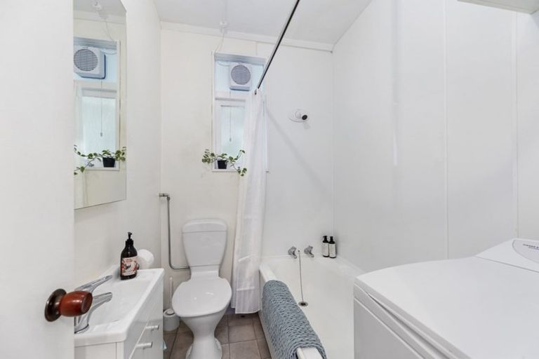 Photo of property in Hiropi St Village, 46u8 Hiropi Street, Newtown, Wellington, 6021