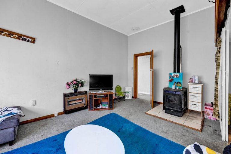 Photo of property in 64 Puriri Street, Hawera, 4610