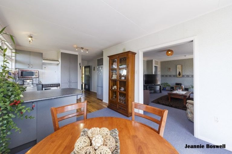 Photo of property in 49 Sandon Road, Feilding, 4702