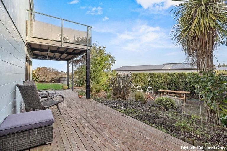 Photo of property in 11a Pinaster Place, Parklands, Christchurch, 8083