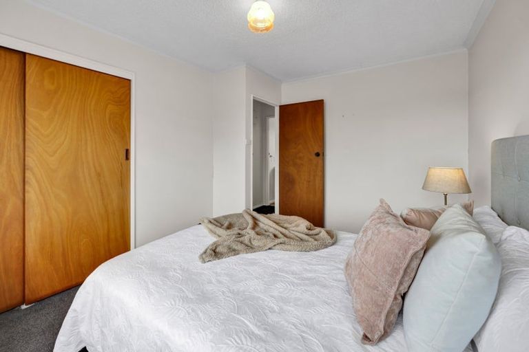 Photo of property in 2/153 Tukapa Street, Westown, New Plymouth, 4310