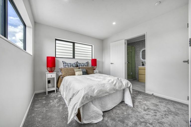 Photo of property in 23 Laureston Avenue, Papatoetoe, Auckland, 2025