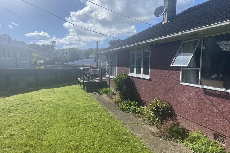 Photo of property in 44 Glenpark Avenue, Frankleigh Park, New Plymouth, 4310