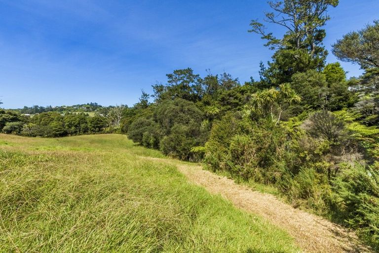 Photo of property in 106 Vaughans Road, Long Bay, Albany, 0792