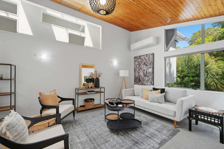 Photo of property in 90b Eskdale Road, Birkdale, Auckland, 0626