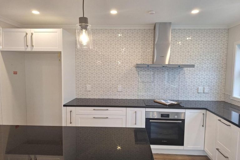 Photo of property in 8 Chamberlain Road, Karori, Wellington, 6012