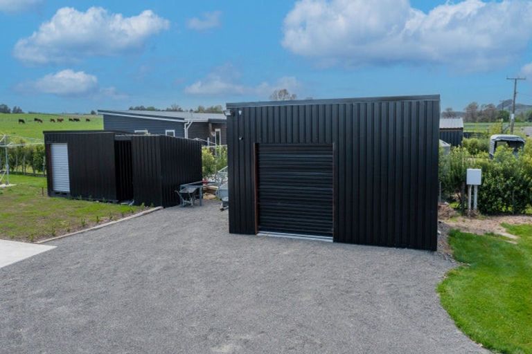 Photo of property in 102 Lindsay Road, Waipukurau, 4283