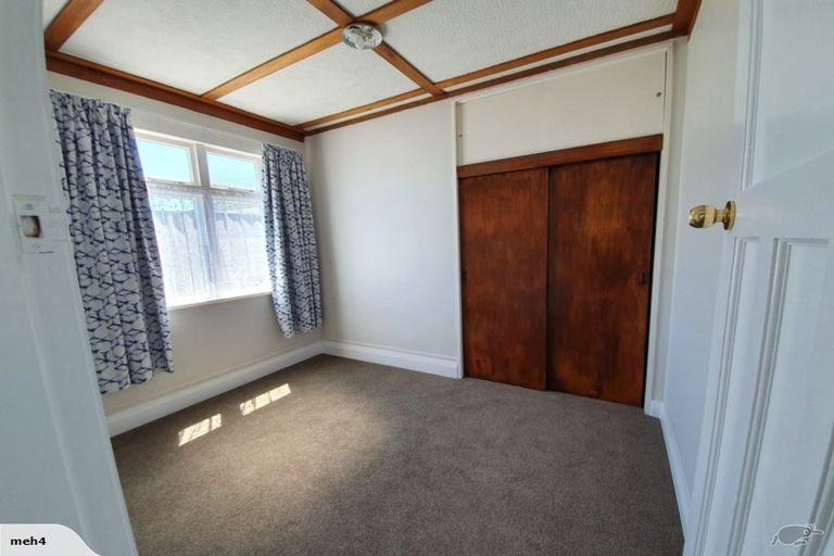 Photo of property in 13 Retter Street, Paparangi, Wellington, 6037
