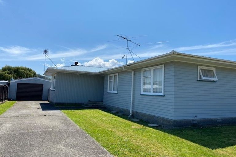 Photo of property in 22 Karamu Crescent, Wainuiomata, Lower Hutt, 5014
