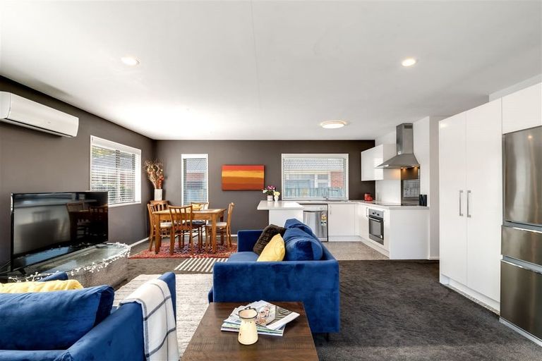 Photo of property in 2/192 Woodham Road, Linwood, Christchurch, 8062