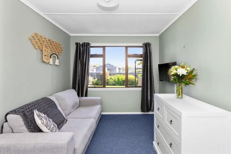 Photo of property in 86a King Street, Taradale, Napier, 4112