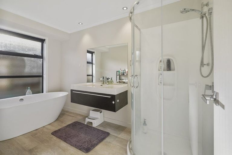 Photo of property in 15 Carlingford Rise, Dinsdale, Hamilton, 3204