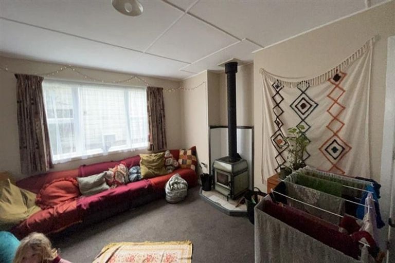 Photo of property in 82- 84 Queen Street, Westport, 7825