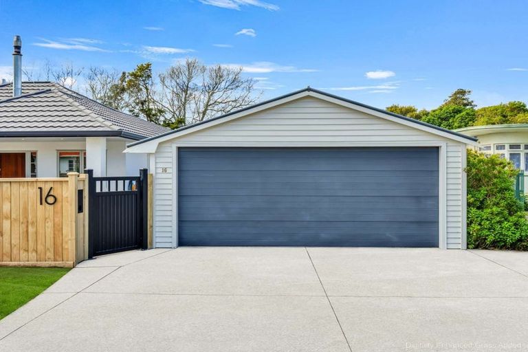 Photo of property in 16 Tregarth Street, Saint Johns Hill, Whanganui, 4501