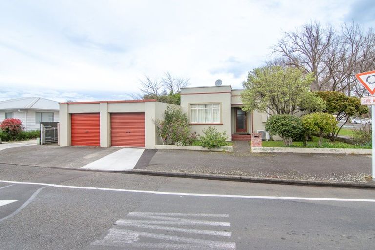 Photo of property in 109 Victoria Avenue, Hokowhitu, Palmerston North, 4410