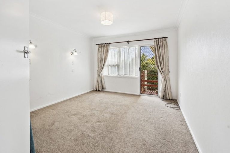 Photo of property in 32 Lawrie Avenue, Pukekohe, 2120