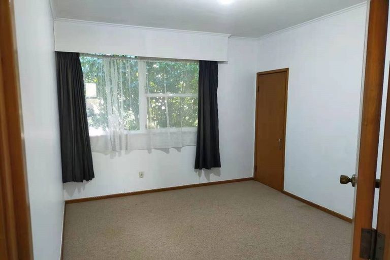 Photo of property in 29 Downing Street, Glenfield, Auckland, 0629