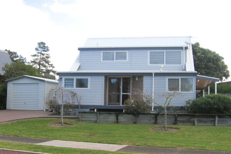 Photo of property in 13 Mccall Avenue, Pauanui, Hikuai, 3579