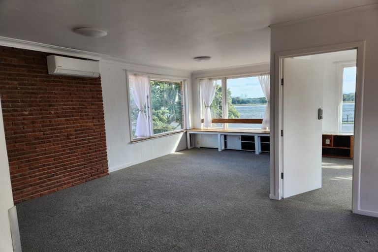 Photo of property in 32a Kirkbride Road, Mangere Bridge, Auckland, 2022